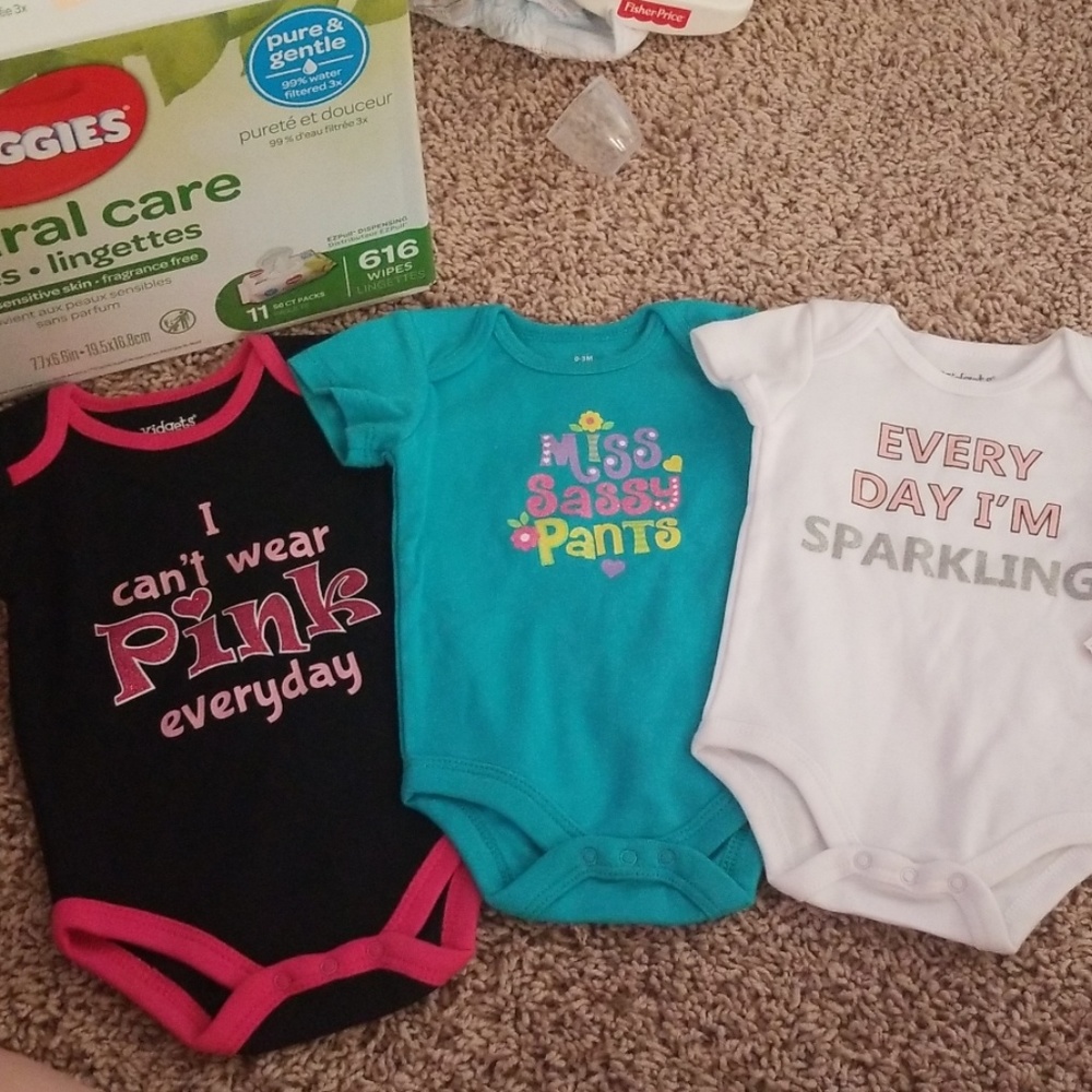Onsies kidget brand 2 NWT AND 1 NWOT